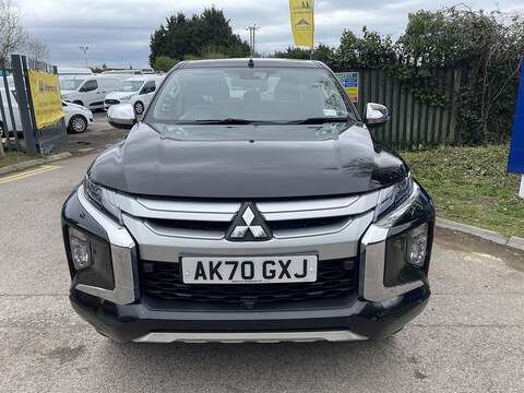 Mitsubishi L200 2.2 DI-D DC Barbarian X Auto 4WD Euro 6 (s/s) 4dr - U811