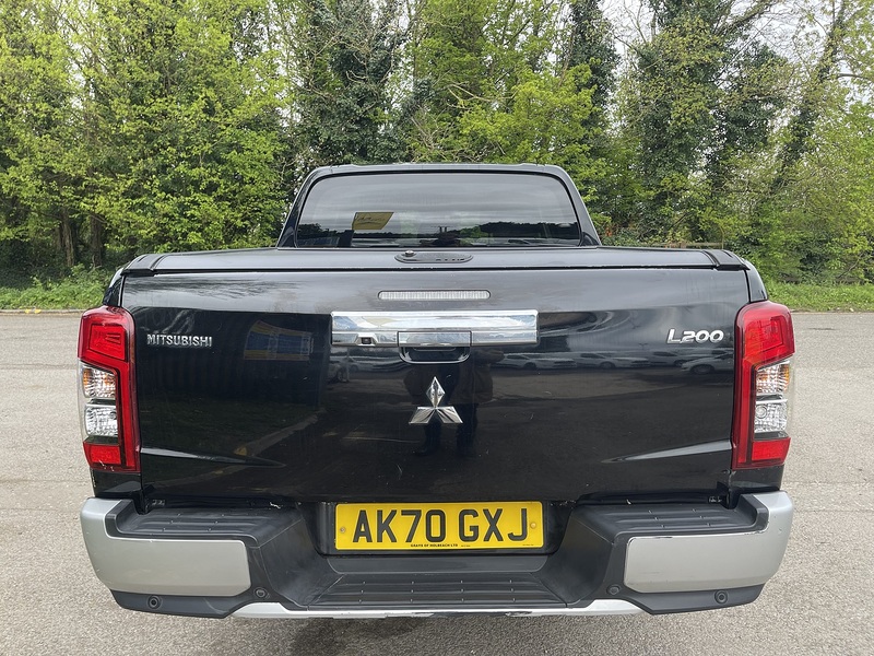 Mitsubishi L200 2.2 DI-D DC Barbarian X Auto 4WD Euro 6 (s/s) 4dr - U811