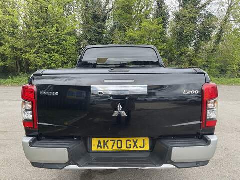 Mitsubishi L200 2.2 DI-D DC Barbarian X Auto 4WD Euro 6 (s/s) 4dr - U811