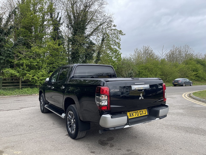 Mitsubishi L200 2.2 DI-D DC Barbarian X Auto 4WD Euro 6 (s/s) 4dr - U811