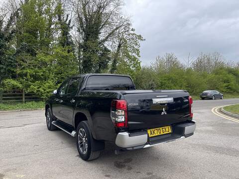Mitsubishi L200 2.2 DI-D DC Barbarian X Auto 4WD Euro 6 (s/s) 4dr - U811
