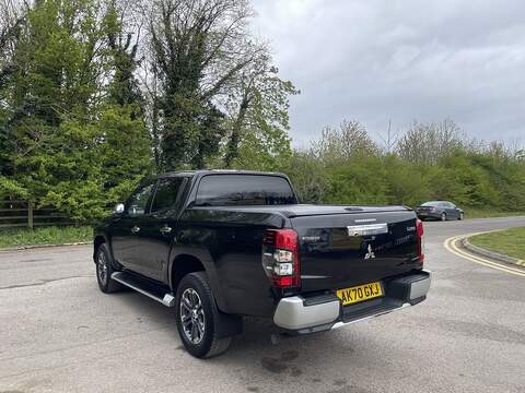Mitsubishi L200 2.2 DI-D DC Barbarian X Auto 4WD Euro 6 (s/s) 4dr - U811
