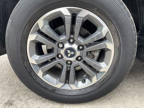 Mitsubishi L200 2.2 DI-D DC Barbarian X Auto 4WD Euro 6 (s/s) 4dr - U811
