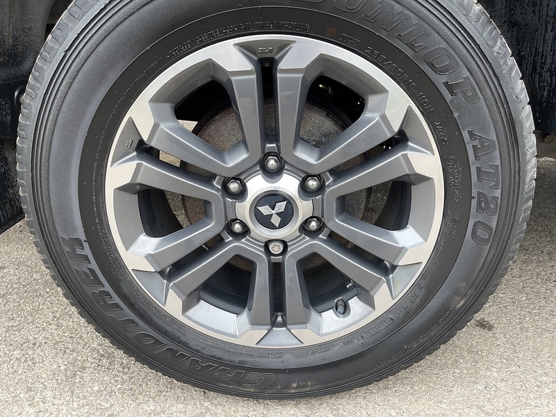 Mitsubishi L200 2.2 DI-D DC Barbarian X Auto 4WD Euro 6 (s/s) 4dr - U811