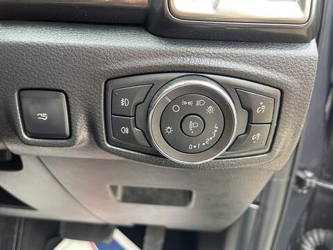 Ford Ranger 2.0 EcoBlue Wildtrak Auto 4WD Euro 6 (s/s) 4dr - U815