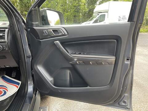 Ford Ranger 2.0 EcoBlue Wildtrak Auto 4WD Euro 6 (s/s) 4dr - U815