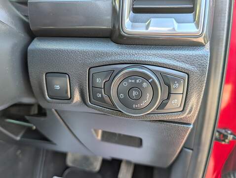 Ford Ranger 2.0 EcoBlue Wildtrak Auto 4WD Euro 6 (s/s) 4dr - U816