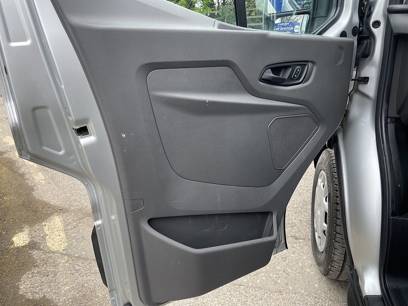Ford Transit 2.0 310 EcoBlue Trend FWD L3 H2 Euro 6 (s/s) 5dr - U817