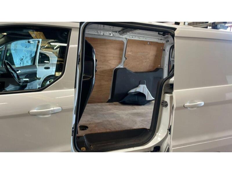 Ford Transit Connect 1.5 240 EcoBlue Limited Auto L2 Euro 6 (s/s) 5dr - U818