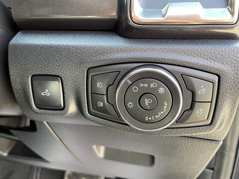 Ford Ranger 2.0 EcoBlue Wildtrak Auto 4WD Euro 6 (s/s) 4dr - U819