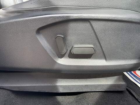 Ford Ranger 2.0 EcoBlue Wildtrak Auto 4WD Euro 6 (s/s) 4dr - U821