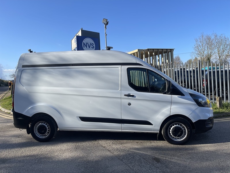 Ford Transit Custom 2.0 320 EcoBlue Panel Van 5dr Diesel Manual L2 H2 Euro 6 (130 ps) - U824