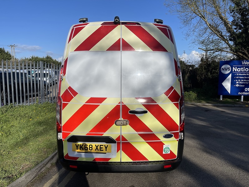 Ford Transit Custom 2.0 320 EcoBlue Panel Van 5dr Diesel Manual L2 H2 Euro 6 (130 ps) - U824