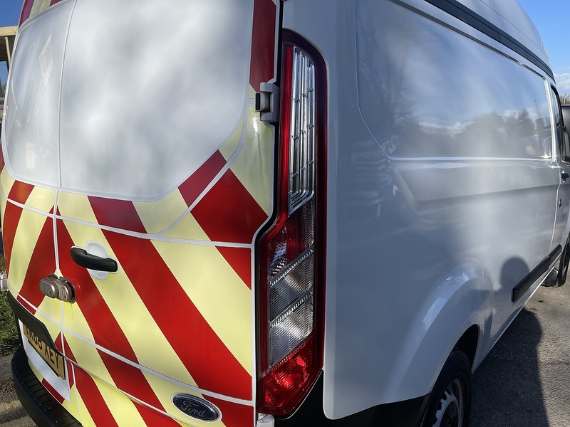 Ford Transit Custom 2.0 320 EcoBlue Panel Van 5dr Diesel Manual L2 H2 Euro 6 (130 ps) - U824