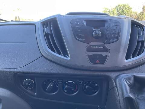 Ford Transit Custom 2.0 320 EcoBlue Panel Van 5dr Diesel Manual L2 H2 Euro 6 (130 ps) - U824