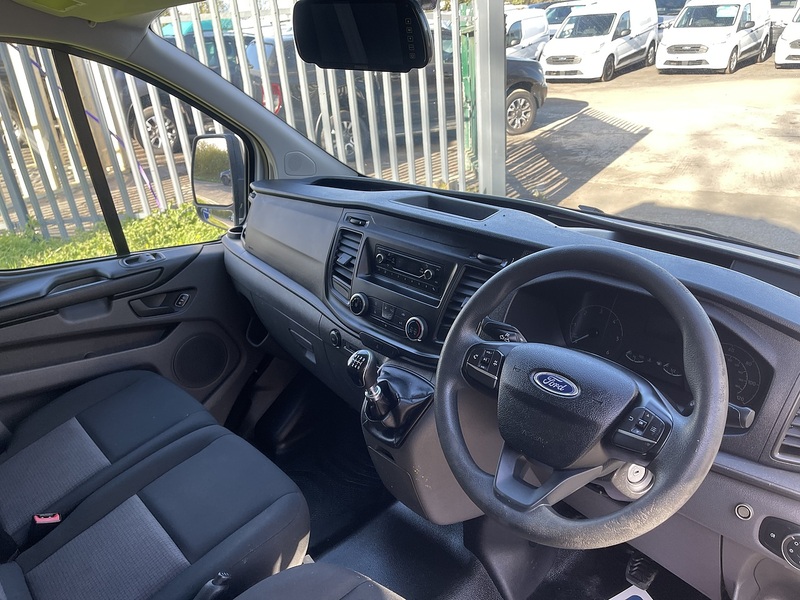 Ford Transit Custom 2.0 320 EcoBlue Panel Van 5dr Diesel Manual L2 H2 Euro 6 (130 ps) - U824