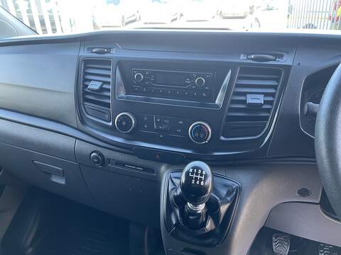 Ford Transit Custom 2.0 320 EcoBlue Panel Van 5dr Diesel Manual L2 H2 Euro 6 (130 ps) - U824
