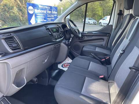 Ford Transit Custom 2.0 320 EcoBlue Panel Van 5dr Diesel Manual L2 H2 Euro 6 (130 ps) - U824