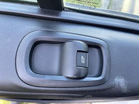 Ford Transit Custom 2.0 320 EcoBlue Panel Van 5dr Diesel Manual L2 H2 Euro 6 (130 ps) - U824