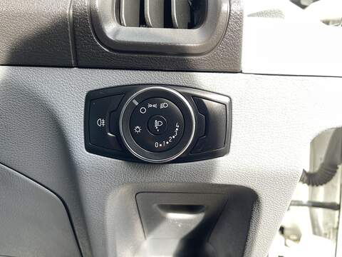 Ford Transit 2.0 350 EcoBlue Crew Van FWD L3 H2 Euro 6 6dr - U831