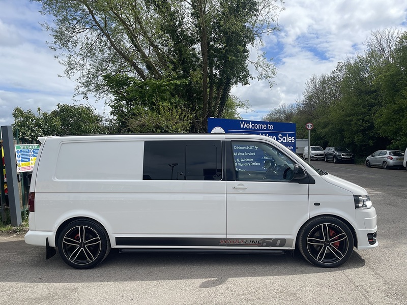 Volkswagen Transporter Sportline Transporter Sportline Sportline T32 Combi Van 1 Manual Diesel - U832