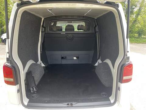 Volkswagen Transporter Sportline Transporter Sportline Sportline T32 Combi Van 1 Manual Diesel - U832