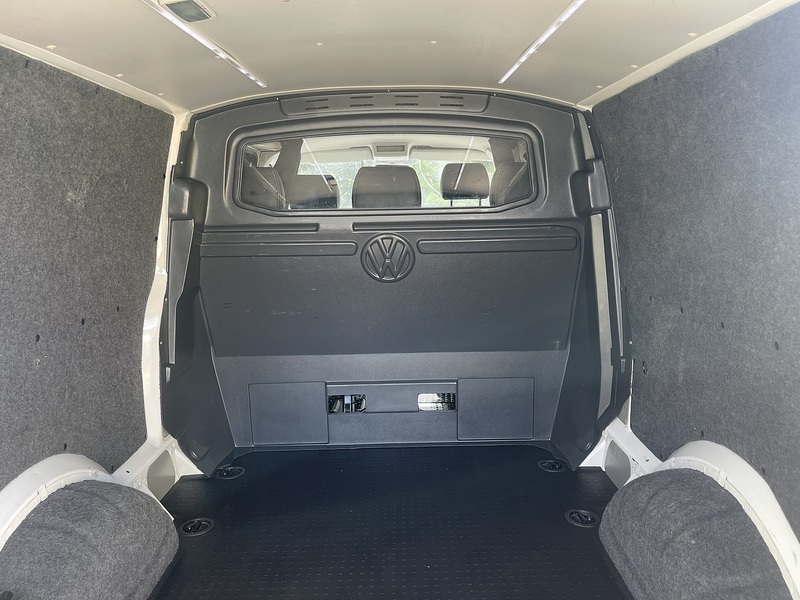 Volkswagen Transporter Sportline Transporter Sportline Sportline T32 Combi Van 1 Manual Diesel - U832