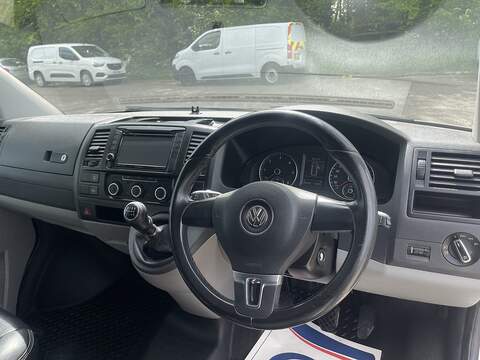 Volkswagen Transporter Sportline Transporter Sportline Sportline T32 Combi Van 1 Manual Diesel - U832