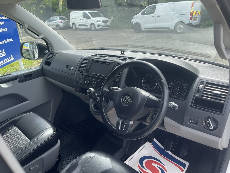 Volkswagen Transporter Sportline Transporter Sportline Sportline T32 Combi Van 1 Manual Diesel - U832