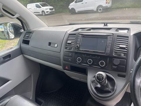Volkswagen Transporter Sportline Transporter Sportline Sportline T32 Combi Van 1 Manual Diesel - U832