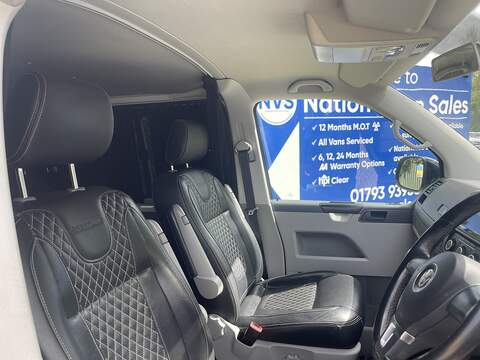 Volkswagen Transporter Sportline Transporter Sportline Sportline T32 Combi Van 1 Manual Diesel - U832