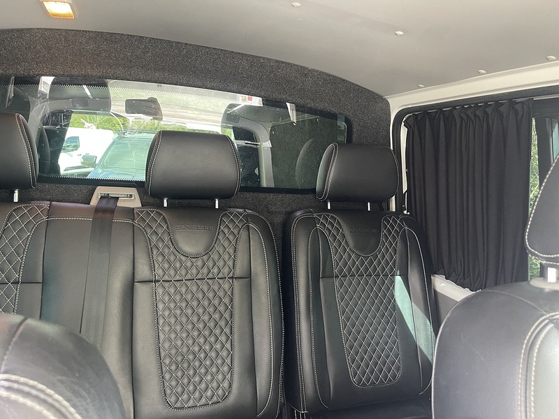 Volkswagen Transporter Sportline Transporter Sportline Sportline T32 Combi Van 1 Manual Diesel - U832