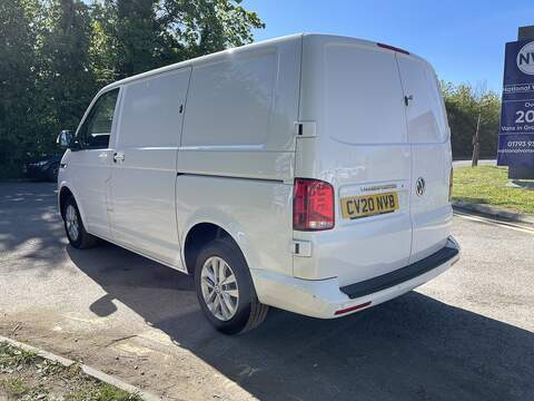 Volkswagen Transporter 2.0 TDI T28 Highline FWD SWB Euro 6 (s/s) 5dr - U833