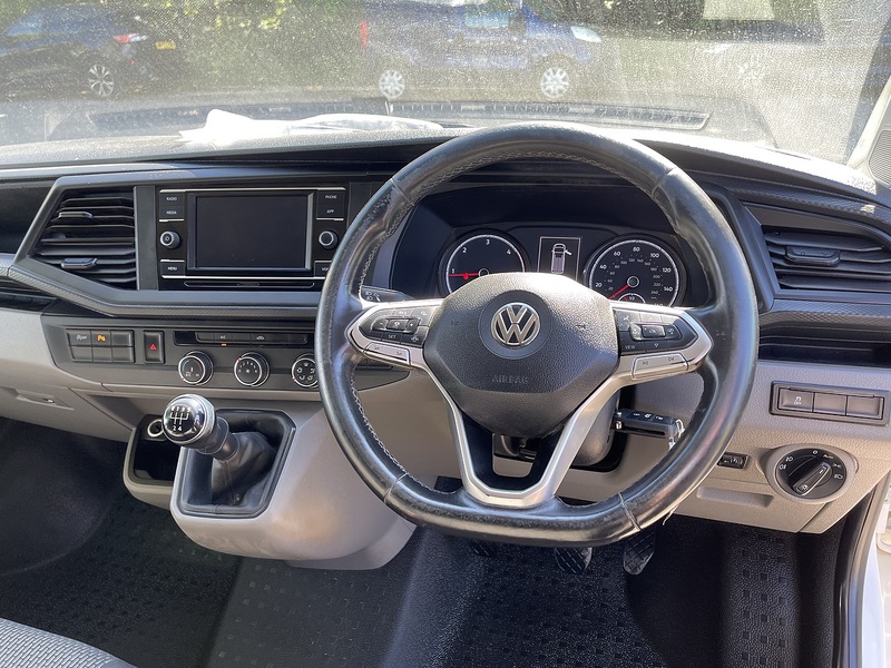 Volkswagen Transporter 2.0 TDI T28 Highline FWD SWB Euro 6 (s/s) 5dr - U833
