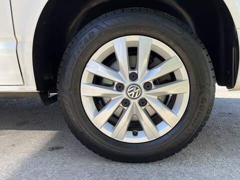 Volkswagen Transporter 2.0 TDI T28 Highline FWD SWB Euro 6 (s/s) 5dr - U833