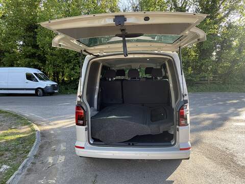 Volkswagen Transporter 2.0 TDI T32 Highline Kombi DSG FWD SWB Euro 6 (s/s) 5dr - U834