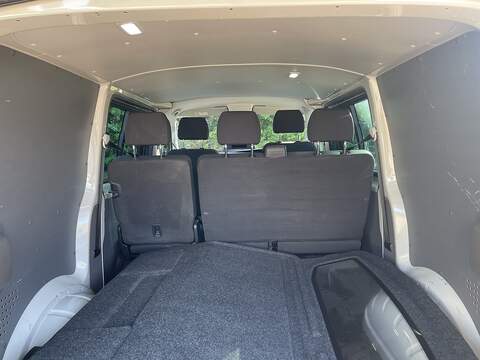 Volkswagen Transporter 2.0 TDI T32 Highline Kombi DSG FWD SWB Euro 6 (s/s) 5dr - U834