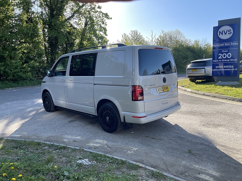 Volkswagen Transporter 2.0 TDI T32 Highline Kombi DSG FWD SWB Euro 6 (s/s) 5dr - U834