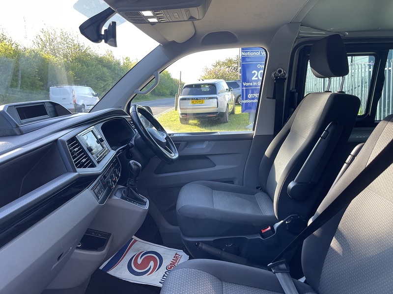 Volkswagen Transporter 2.0 TDI T32 Highline Kombi DSG FWD SWB Euro 6 (s/s) 5dr - U834