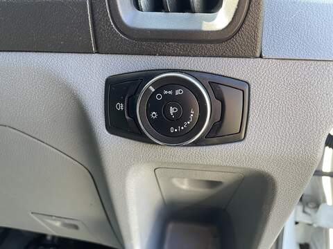 Ford Transit 2.0 350 EcoBlue FWD L2 H3 Euro 6 5dr - U835