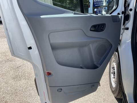 Ford Transit 2.0 350 EcoBlue FWD L2 H3 Euro 6 5dr - U835