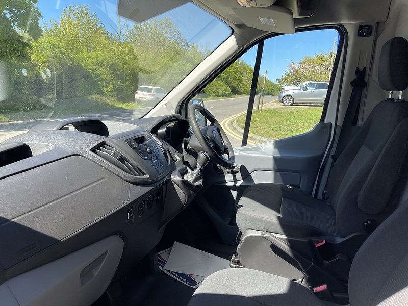 Ford Transit 2.0 350 EcoBlue FWD L2 H3 Euro 6 5dr - U835
