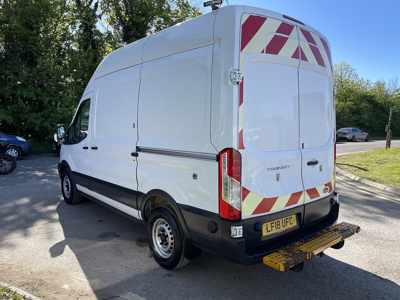 Ford Transit 2.0 350 EcoBlue FWD L2 H3 Euro 6 5dr - U837