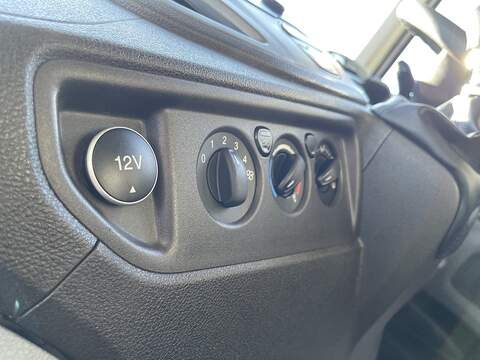 Ford Transit 2.0 350 EcoBlue FWD L2 H3 Euro 6 5dr - U837