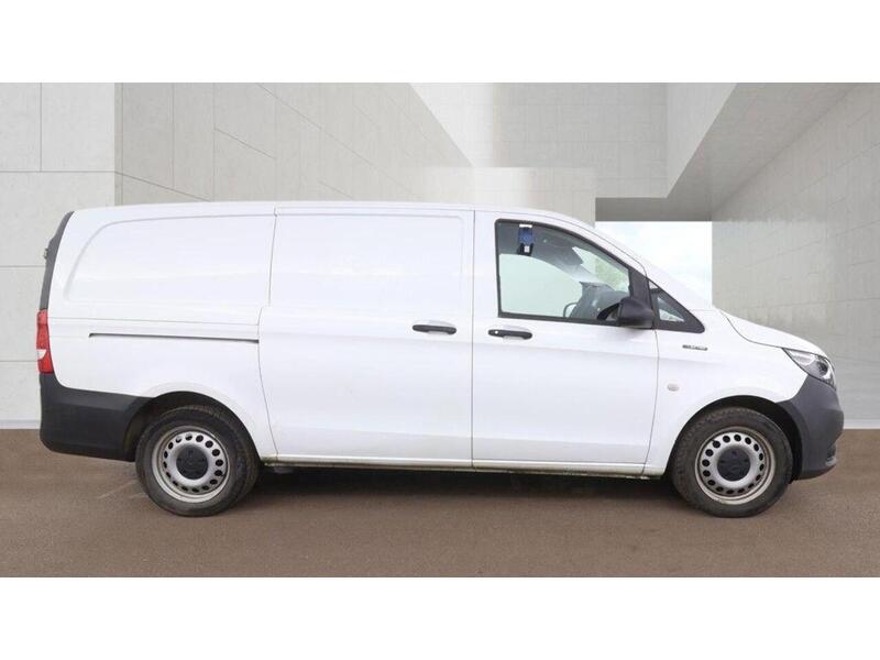 Mercedes-Benz eVito 116 e 66kWh Progressive Auto FWD L2 6dr (LWB) - U838