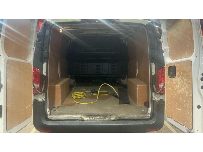 Mercedes-Benz eVito 116 e 66kWh Progressive Auto FWD L2 6dr (LWB) - U838