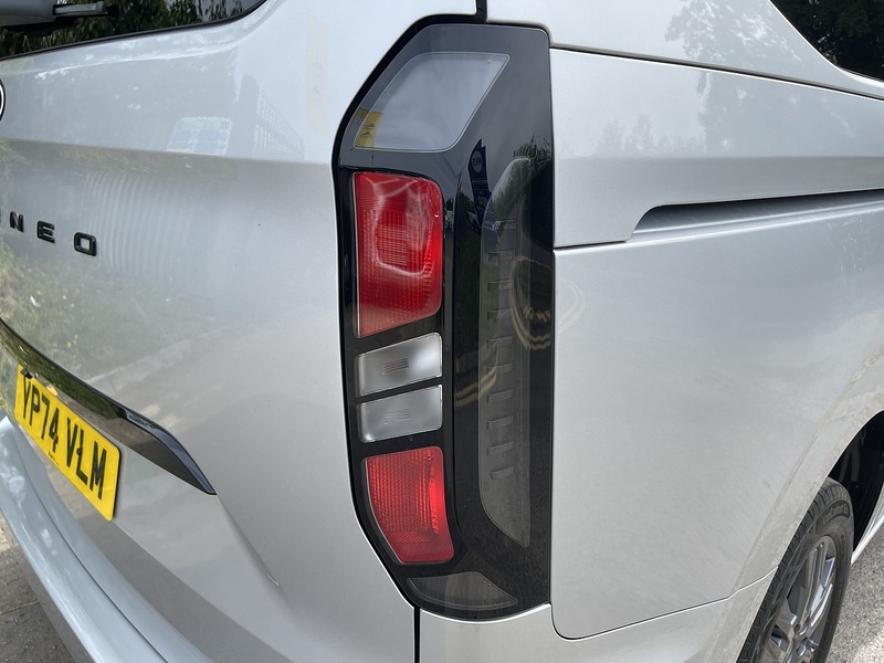 Ford Tourneo Custom 2.0 320 EcoBlue Titanium Luxe L1 Euro 6 (s/s) 5dr - U842