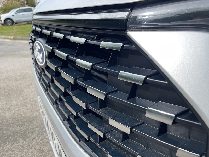 Ford Tourneo Custom 2.0 320 EcoBlue Titanium Luxe L1 Euro 6 (s/s) 5dr - U842