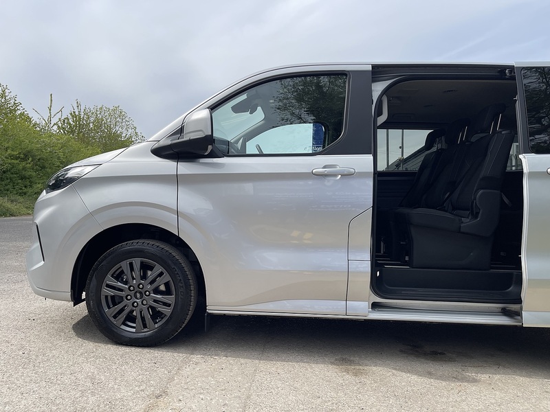 Ford Tourneo Custom 2.0 320 EcoBlue Titanium Luxe L1 Euro 6 (s/s) 5dr - U842