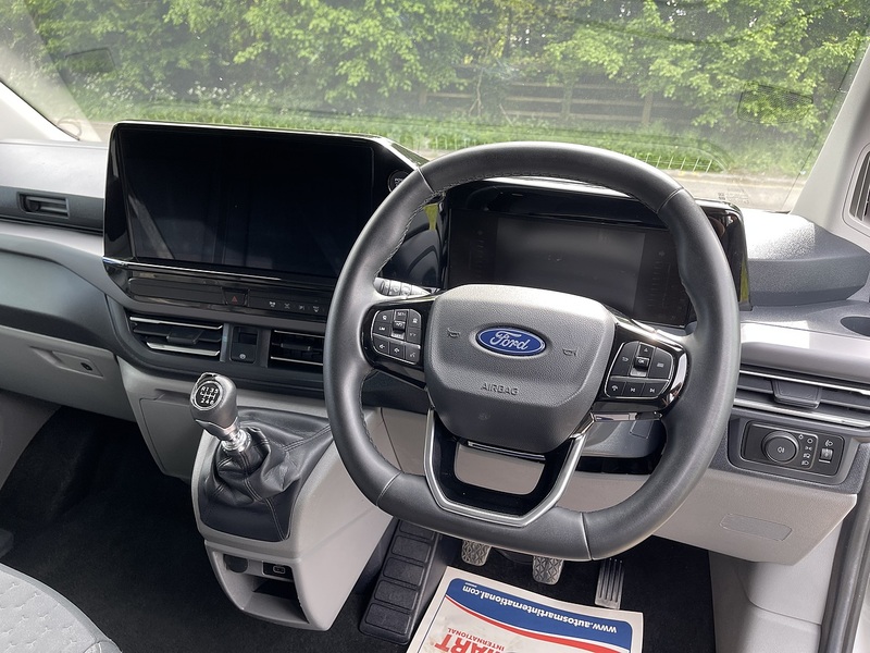 Ford Tourneo Custom 2.0 320 EcoBlue Titanium Luxe L1 Euro 6 (s/s) 5dr - U842